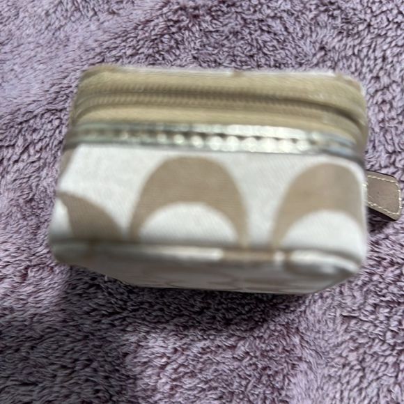 NWT Coach Triple Pill Case - Picture 11 of 14